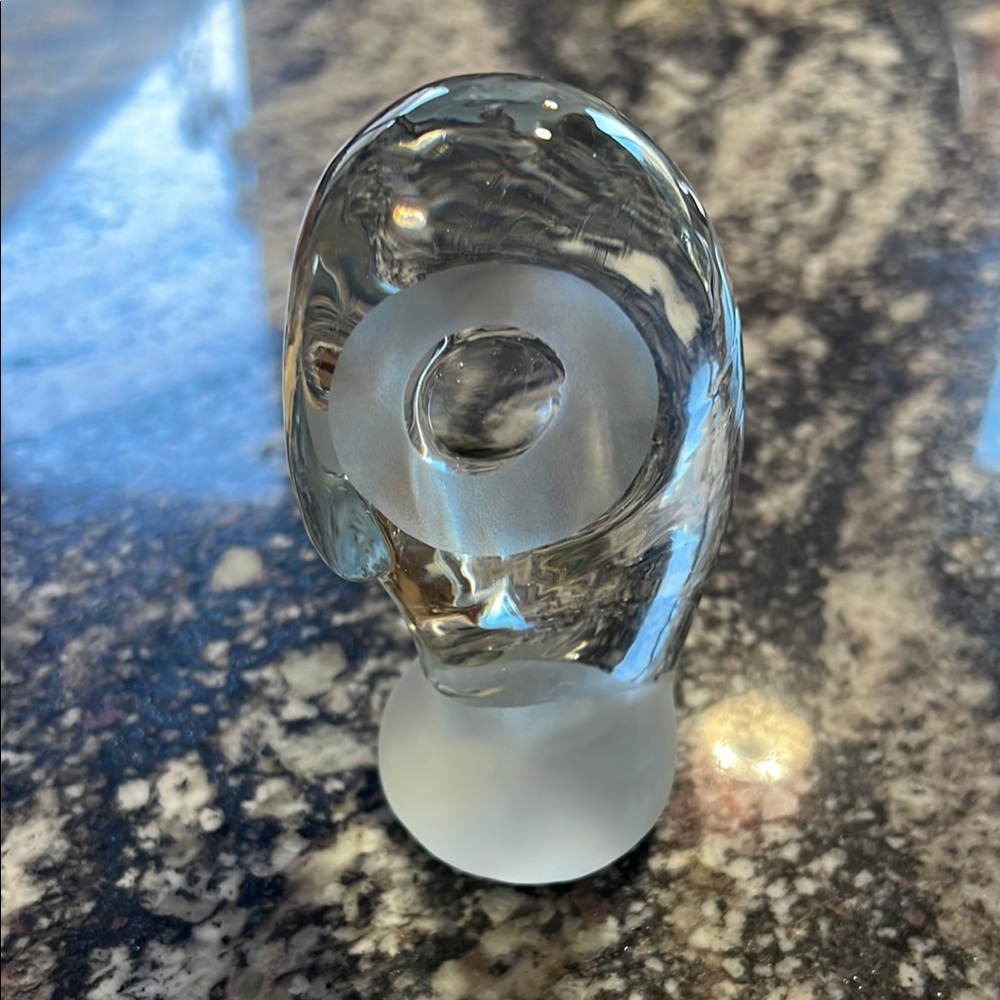 Vtg. Elegant Glass Owl Sculpture